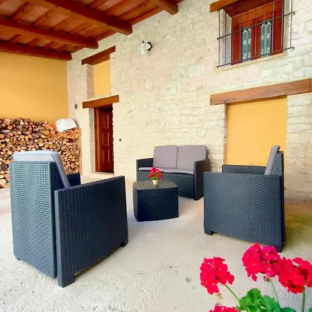 Cottege In Pietra Sul Fiume Holiday home