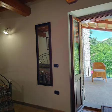 Cottege In Pietra Sul Fiume Holiday home Frontone
