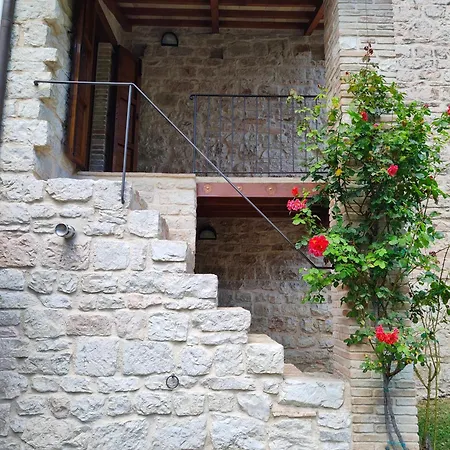 Holiday home Cottege In Pietra Sul Fiume *