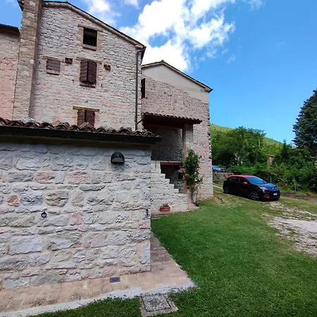 Hébergement de vacances Cottege In Pietra Sul Fiume Frontone