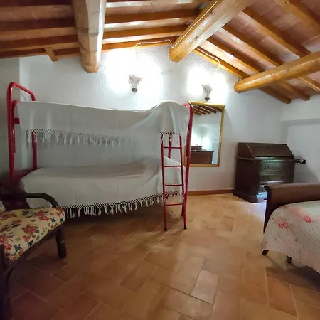 Cottege In Pietra Sul Fiume Сasa de vacaciones Frontone